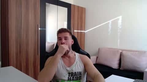 darius_94 online show from 06.25.26