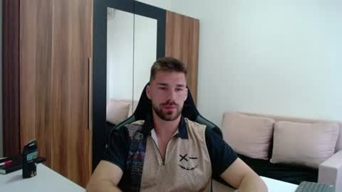 darius_94 online show from 06.27.26