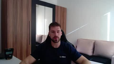 darius_94 online show from 07.04.26