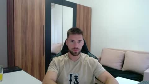 darius_94 online show from 07.28.26