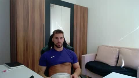 darius_94 online show from 07.30.26
