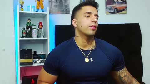 Darius Phoenix  online show from 12.17.24