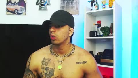 Darius Phoenix  online show from 01.03.25