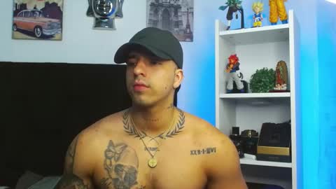 Darius Phoenix  online show from 01.22.25