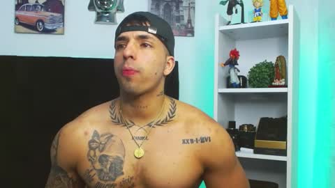 Darius Phoenix  online show from 01.26.25