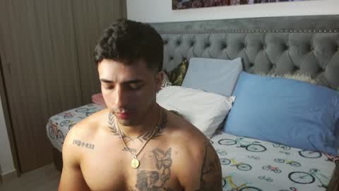 Darius Phoenix  online show from 02.02.25