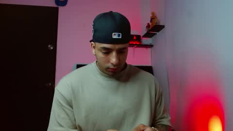 Darius Phoenix  online show from 11.23.25