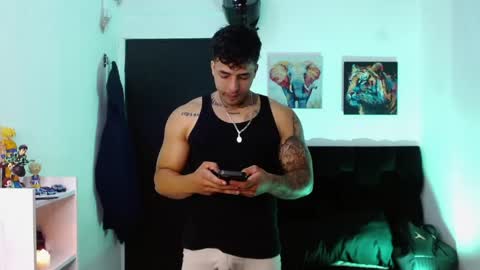 Darius Phoenix  online show from 04.29.26