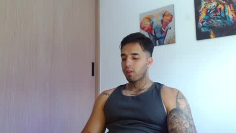 Darius Phoenix  online show from 06.12.26