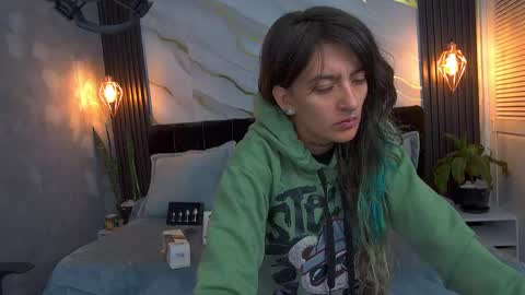 dark_dominika online show from 05.06.26
