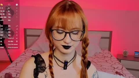 Snapshot of dark_lola_ chatting on 05.16.26 Lola online show from 05.16.26