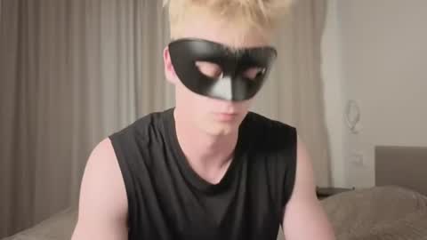 Snapshot of dark_rogue18 chatting on 07.07.26 Dominic XDominus518 online show from 07.07.26