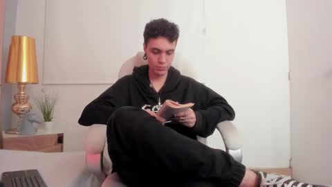 dark_sun333 online show from 11.28.25