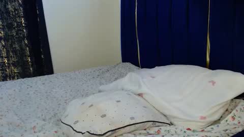 Snapshot of dark_tiffany chatting on 11.25.25 Tiff online show from 11.25.25