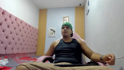 darkalphax01 online show from 12.18.25