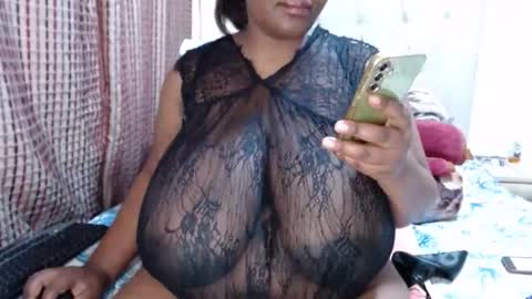 Snapshot of darkbusty chatting on 10.13.25 DarkBusty online show from 10.13.25