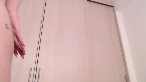  Candy   online show from 01.17.25