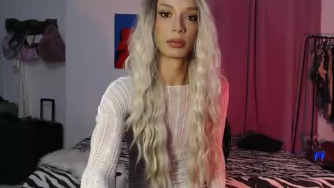 Snapshot of darkkprincess chatting on 01.11.26 Angel online show from 01.11.26