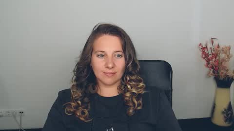 Anna online show from 09.12.25