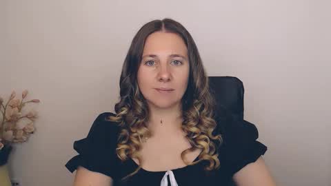 Anna online show from 09.19.25