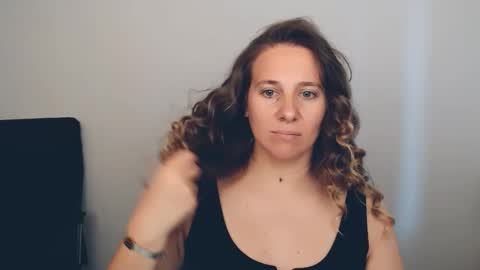 Anna online show from 09.24.25