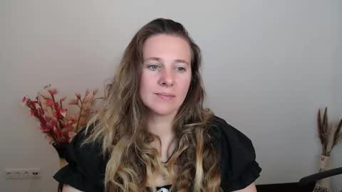 Anna online show from 10.08.25