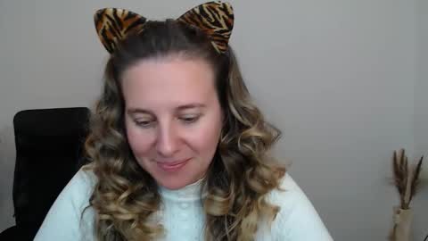 Anna online show from 10.14.25