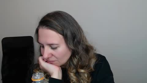 Anna online show from 10.20.25