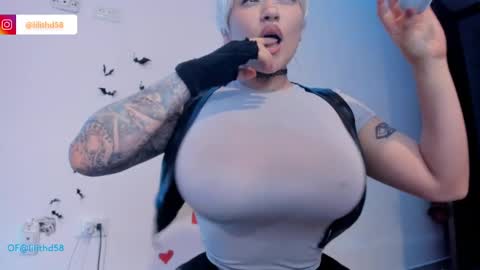 Snapshot of darknes_lilith18 chatting on 02.22.25 darknes_lilith18 online show from 02.22.25