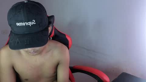 darknigthx online show from 04.21.26