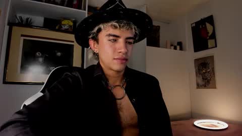 Snapshot of darkodark0 chatting on 02.11.26 Darko online show from 02.11.26