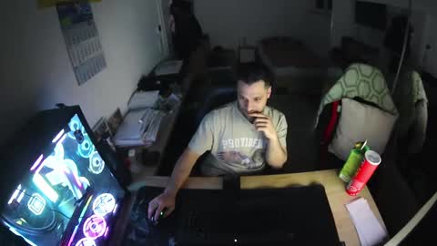 Snapshot of darkschneider_ chatting on 02.15.25 darkschneider_ online show from 02.15.25