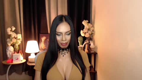 Snapshot of darksoul_mistress chatting on 02.02.25 HAPPY BIRTHDAY MISTRESS MADRIANA online show from 02.02.25