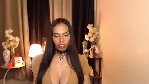 Snapshot of darksoul_mistress chatting on 02.16.25 HAPPY BIRTHDAY MISTRESS MADRIANA online show from 02.16.25