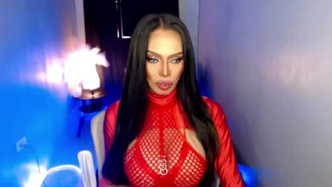 HAPPY BIRTHDAY MISTRESS MADRIANA online show from 05.05.26