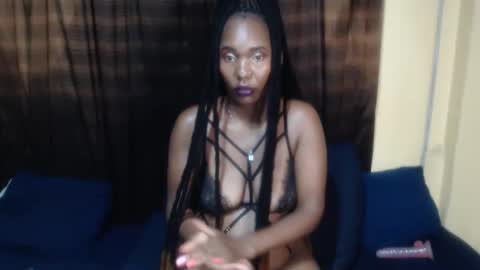 Darksultryxx30 online show from 04.15.26