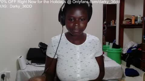 Snapshot of darky_36dd chatting on 07.28.26 exclusive sexual content -- IGTwitterX darky 32dd online show from 07.28.26