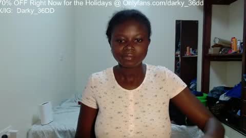 Snapshot of darky_36dd chatting on 08.02.26 exclusive sexual content -- IGTwitterX darky 32dd online show from 08.02.26