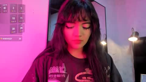 Snapshot of darky_doll chatting on 11.25.25 Darky Doll online show from 11.25.25