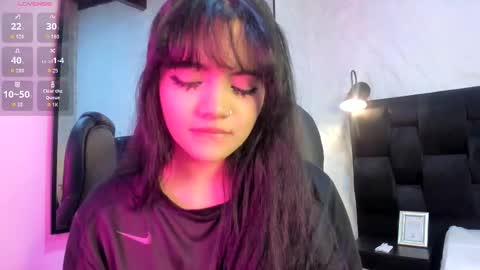 Snapshot of darky_doll chatting on 12.15.25 Darky Doll online show from 12.15.25