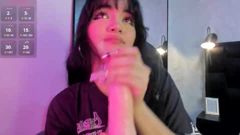 Snapshot of darky_doll chatting on 01.07.26 Darky Doll online show from 01.07.26