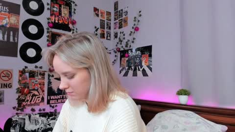lina online show from 01.22.25