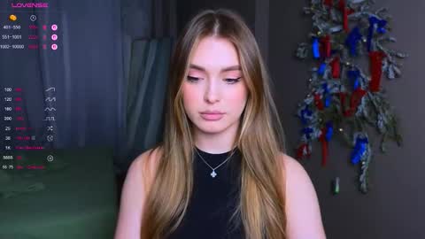 Snapshot of darlina_ryan chatting on 02.10.26 Darlina online show from 02.10.26