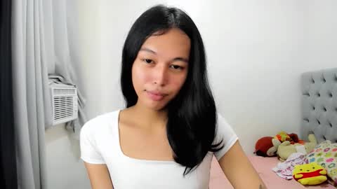 Snapshot of darling_sweetheartxx chatting on 09.12.25 YOUR ATHENA online show from 09.12.25