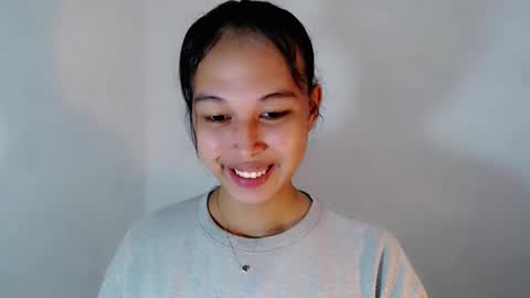 Snapshot of darling_sweetheartxx chatting on 10.05.25 YOUR ATHENA online show from 10.05.25