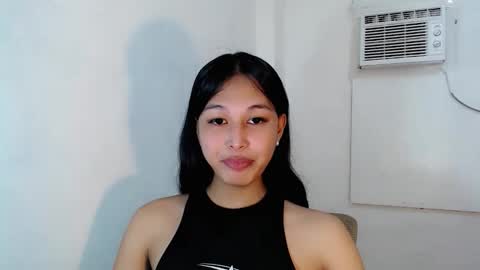 Snapshot of darling_sweetheartxx chatting on 10.24.25 YOUR ATHENA online show from 10.24.25