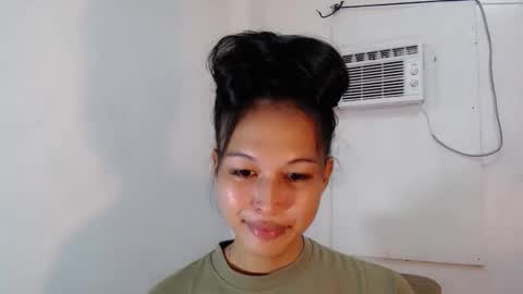 Snapshot of darling_sweetheartxx chatting on 11.04.25 YOUR ATHENA online show from 11.04.25