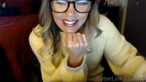 DarlingD online show from 10.16.25