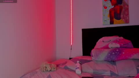 Snapshot of darlyhooper1_ chatting on 03.04.26 Darlyhooper online show from 03.04.26