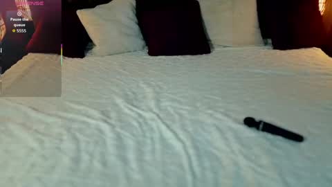 Snapshot of daryana_gray chatting on 04.14.26 daryana_gray online show from 04.14.26